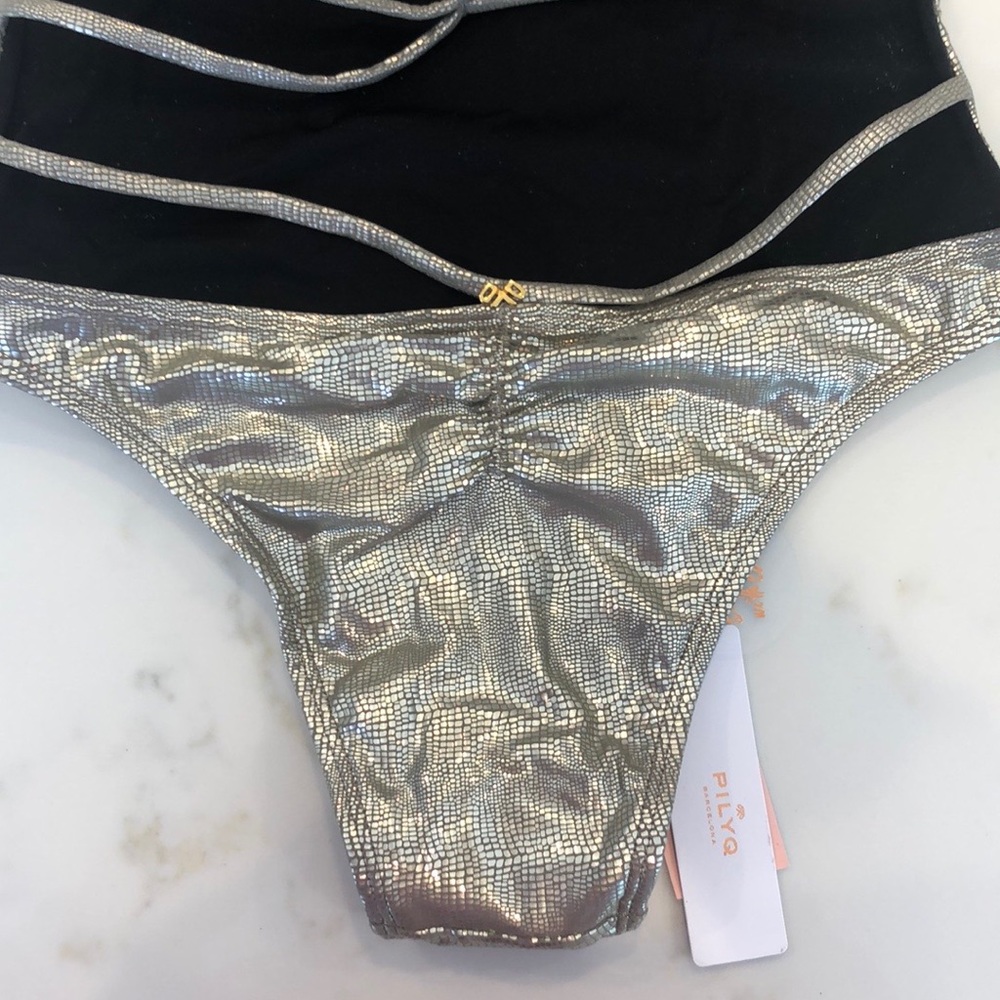 PilyQ Oro Monokini - Picture 8 of 12